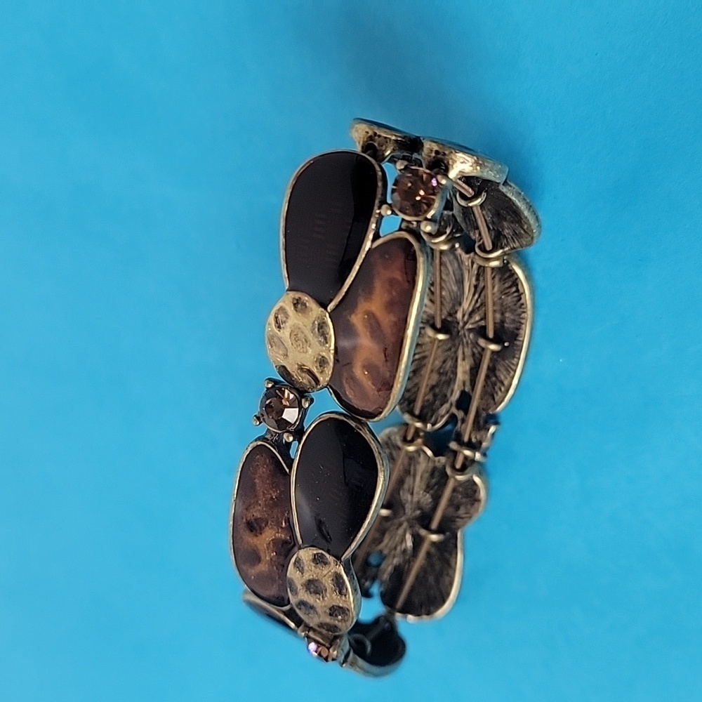 Lia Sophia “Wild Thing” Gold Tone Cheetah Print & Cut Crystals Stretch B… - Picture 7 of 9